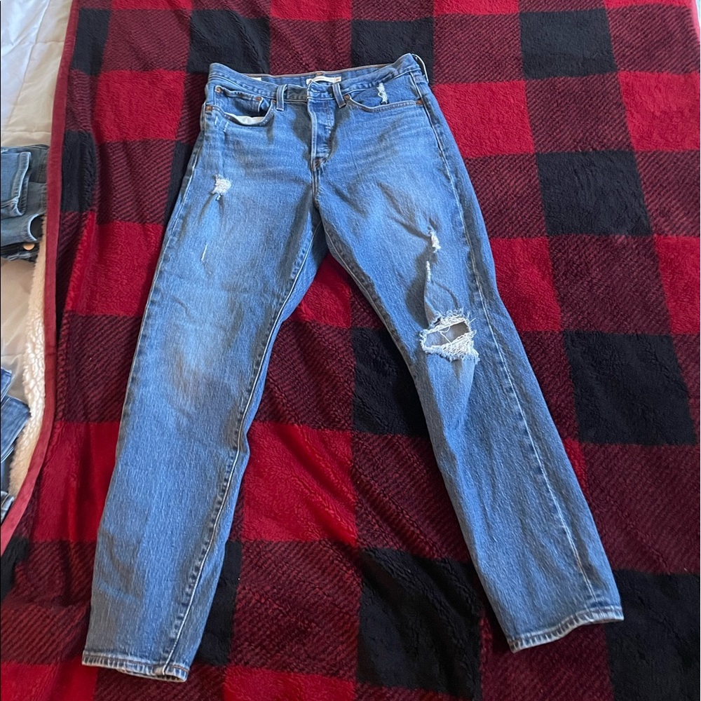 Levi’s wedgie jeans